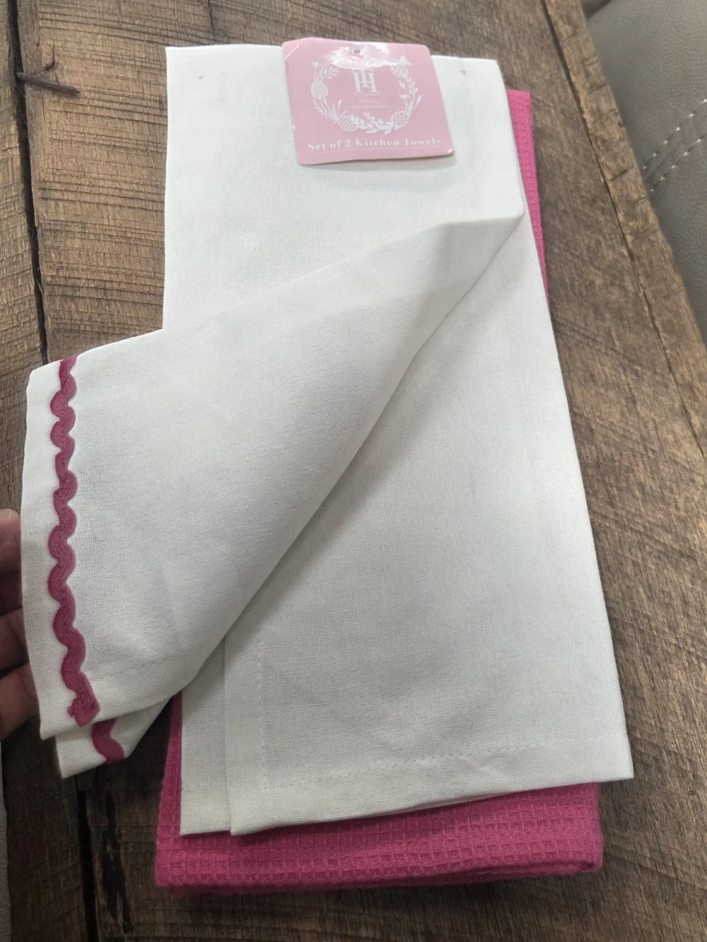 NWT Total Home Ltd. Easter Kitchen Towels - 2 SETS ~ BIN 1D